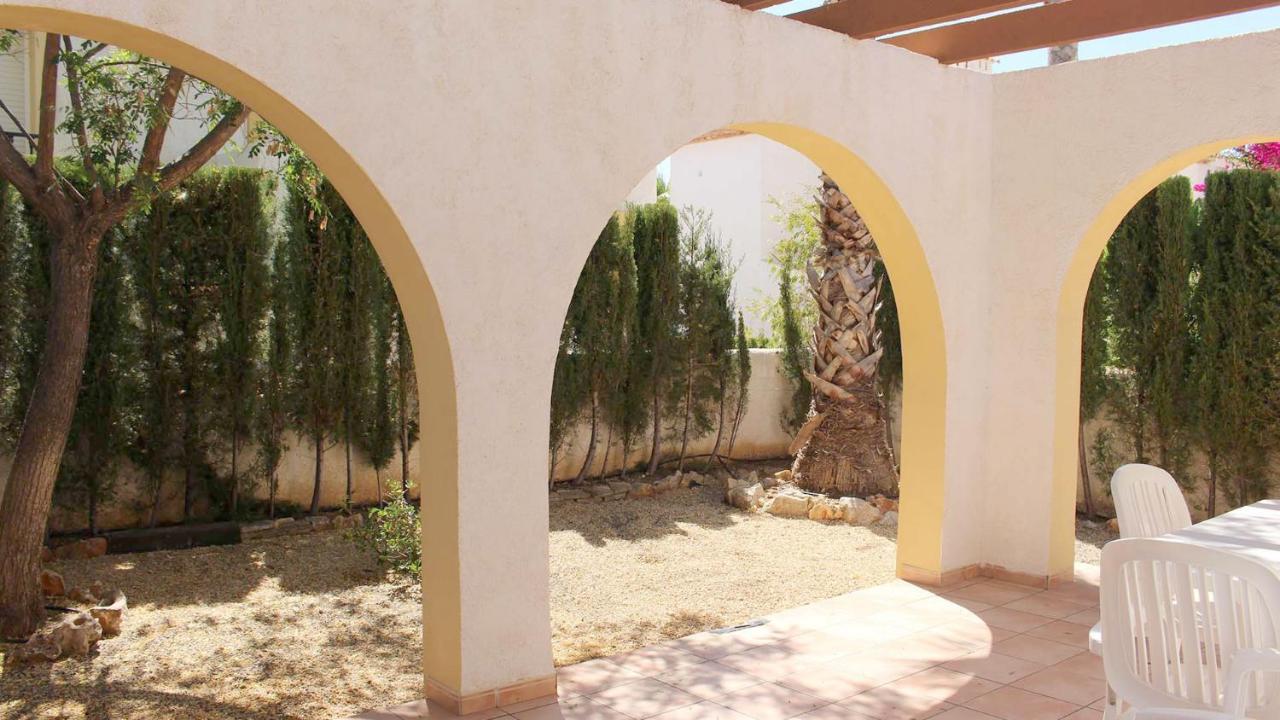 Bungalows Puerta Del Sol Unitursa 칼페 외부 사진