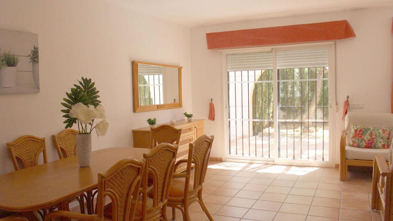Bungalows Puerta Del Sol Unitursa 칼페 외부 사진