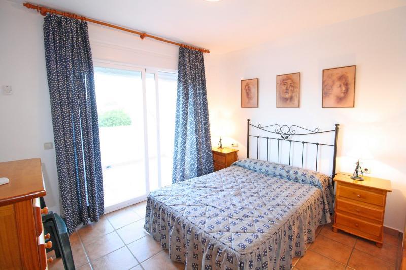 Bungalows Puerta Del Sol Unitursa 칼페 외부 사진