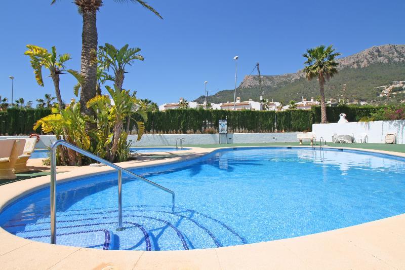 Bungalows Puerta Del Sol Unitursa 칼페 외부 사진