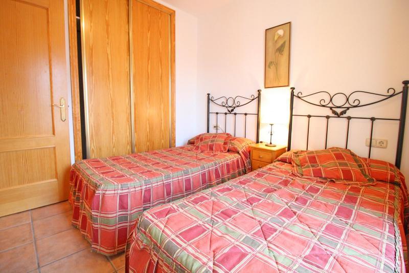 Bungalows Puerta Del Sol Unitursa 칼페 외부 사진